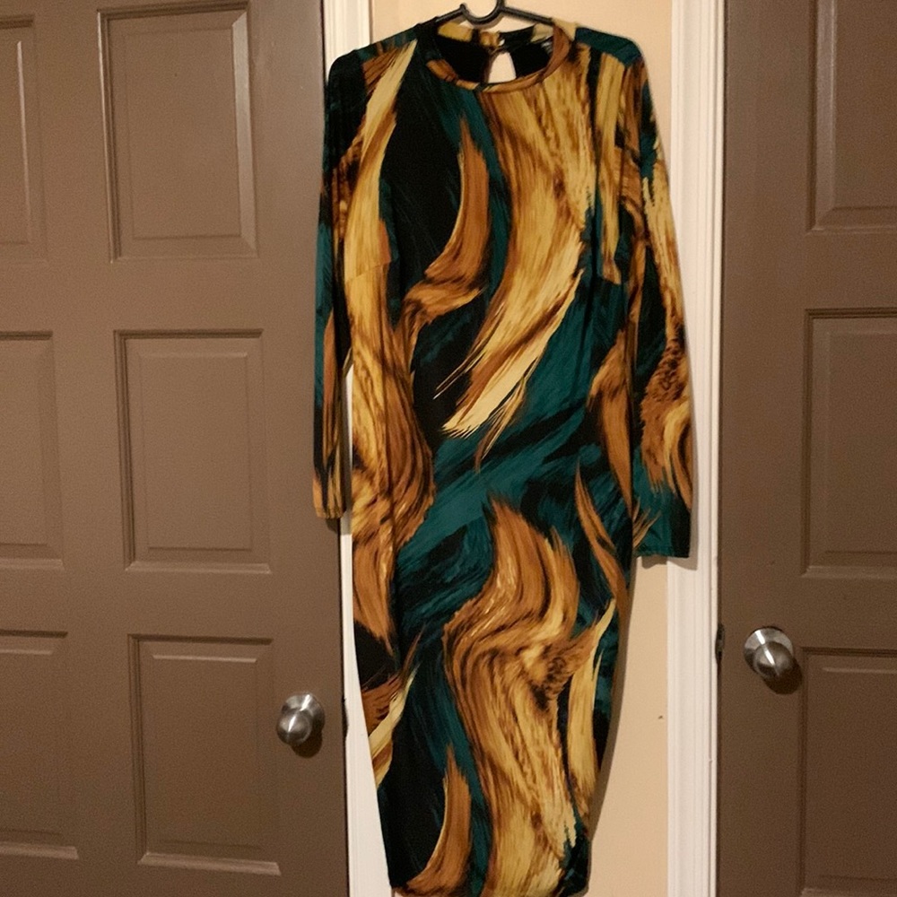 I wore this dress 6-23-21 for my birthday It is to die for Absolutely gorgeous